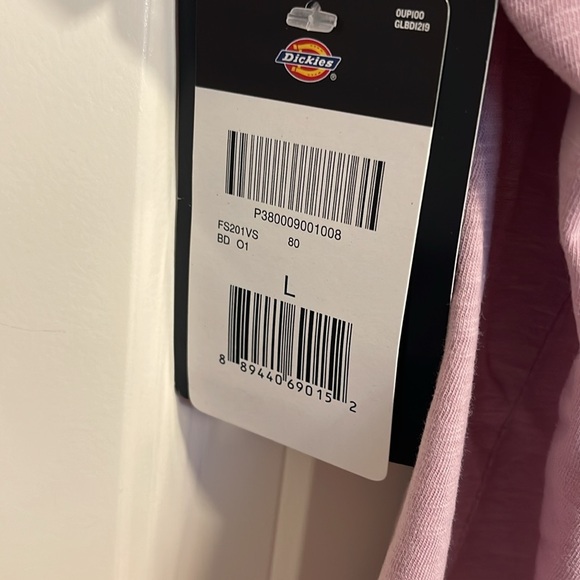 Women's Short Sleeve V-Neck T-Shirt - Picture 7 of 10